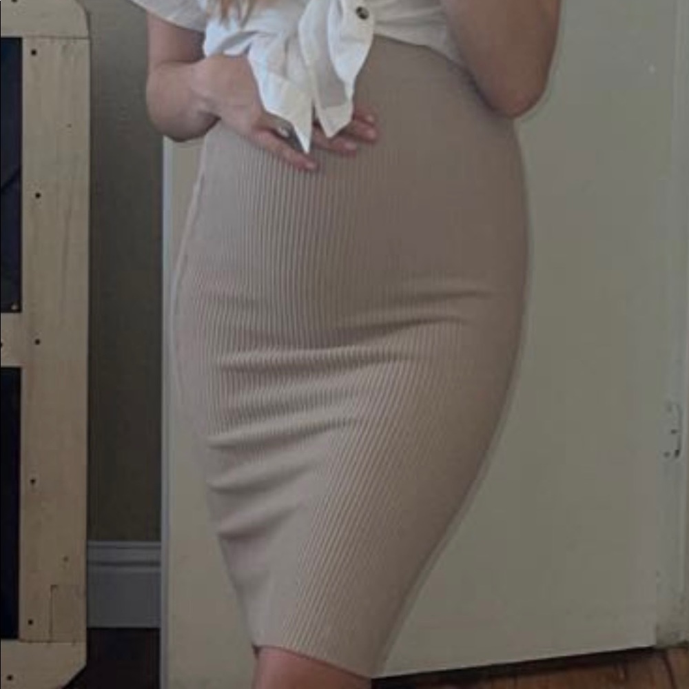 Skirt - Picture 4 of 4